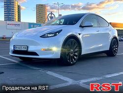 Tesla Model Y купити авто